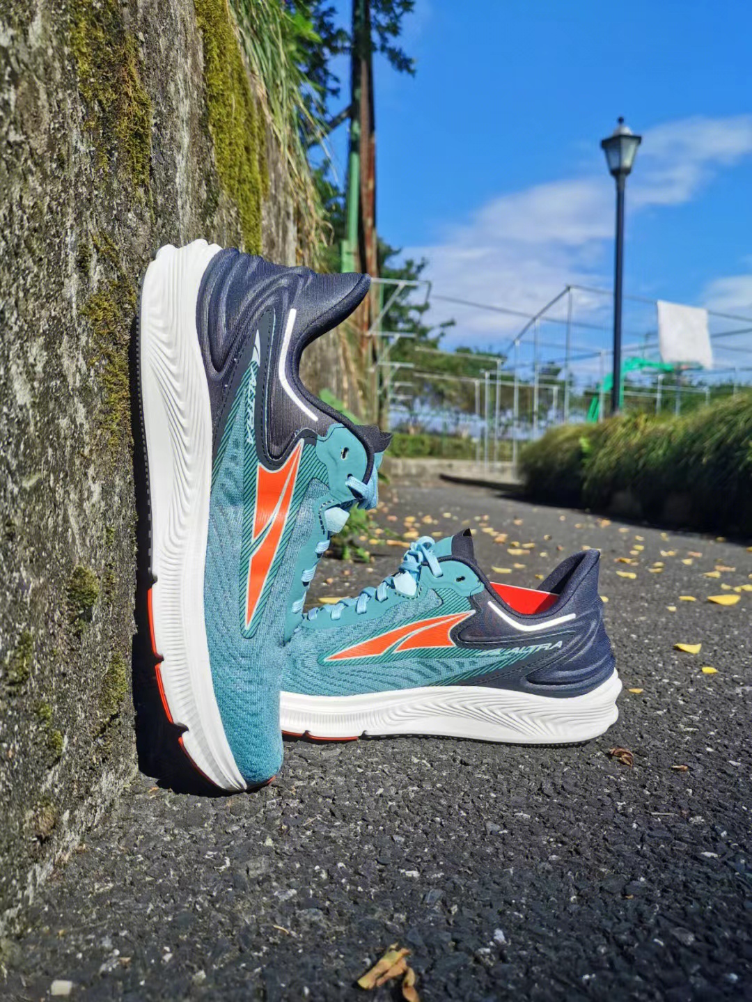 ALTRA Torin 6 跑鞋雾蓝色/红色