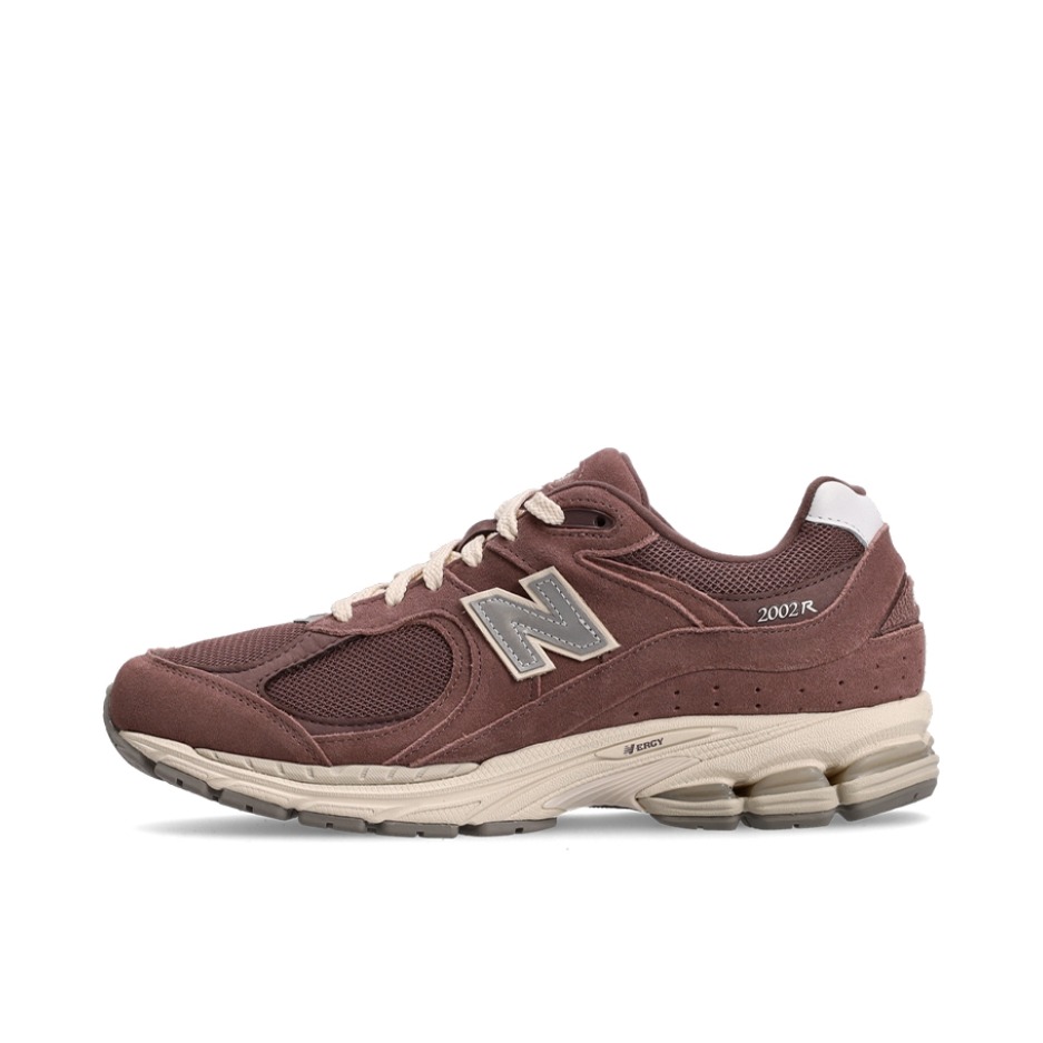 推荐商品：New Balance 2002R 跑鞋 缓震防滑耐磨透气复古拼接防水气垫慢跑支撑 酒红色 
