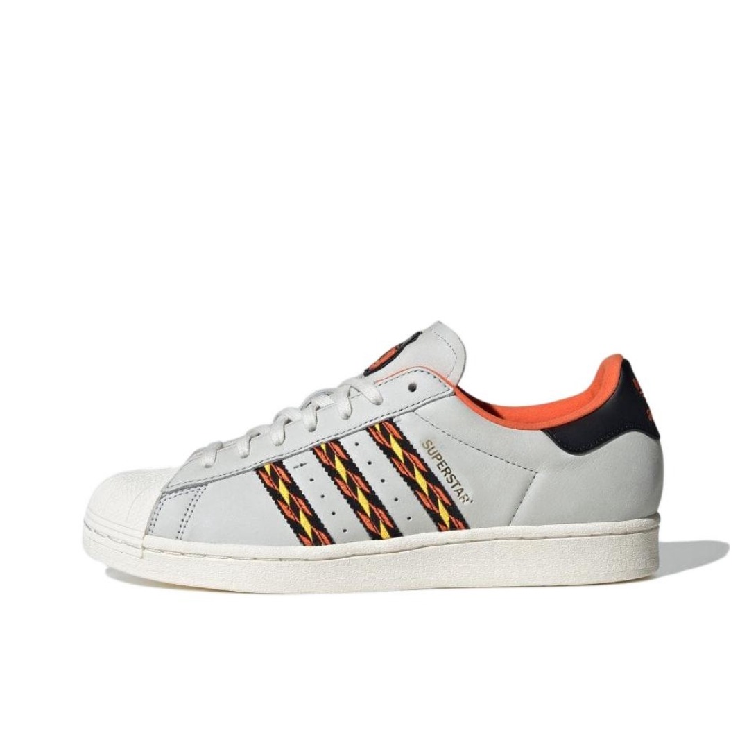 推荐商品：【宋雨琦同款】 adidas Originals Superstar 板鞋 轻便贝壳头薄底舒适百搭耐磨复古 米色/黑色/红色
