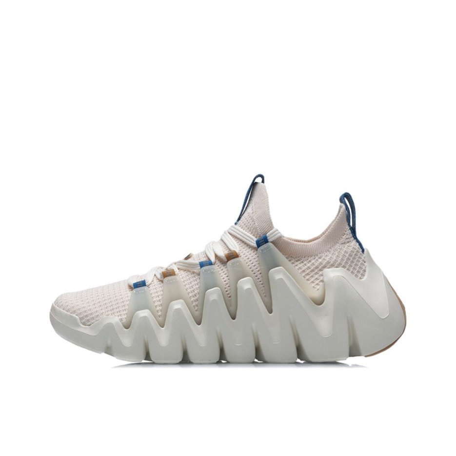 推荐商品：李宁 幻刺 跑鞋 减震防滑耐磨时尚潮流网面透气运动一体织 女款/蛋奶灰