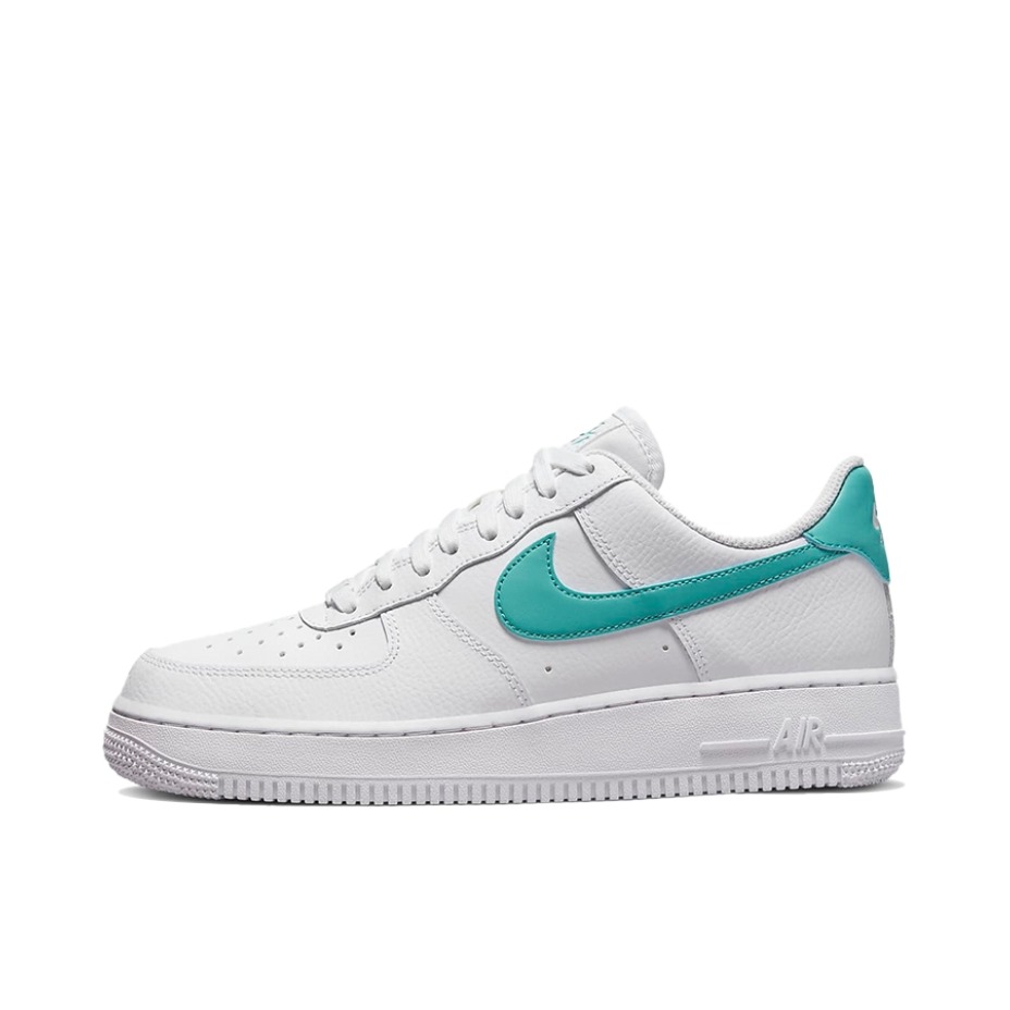 推荐商品：Nike Air Force 1 空军一号 板鞋 轻便舒适百搭耐磨防滑复古 白色/翠绿色