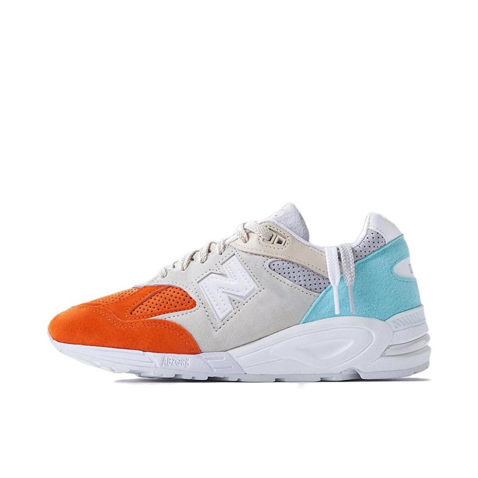 推荐商品：New Balance 997.5 跑鞋 防滑耐磨网布透气减震轻便复古时尚 KITH联名/灰色/橙色/白色/灰色