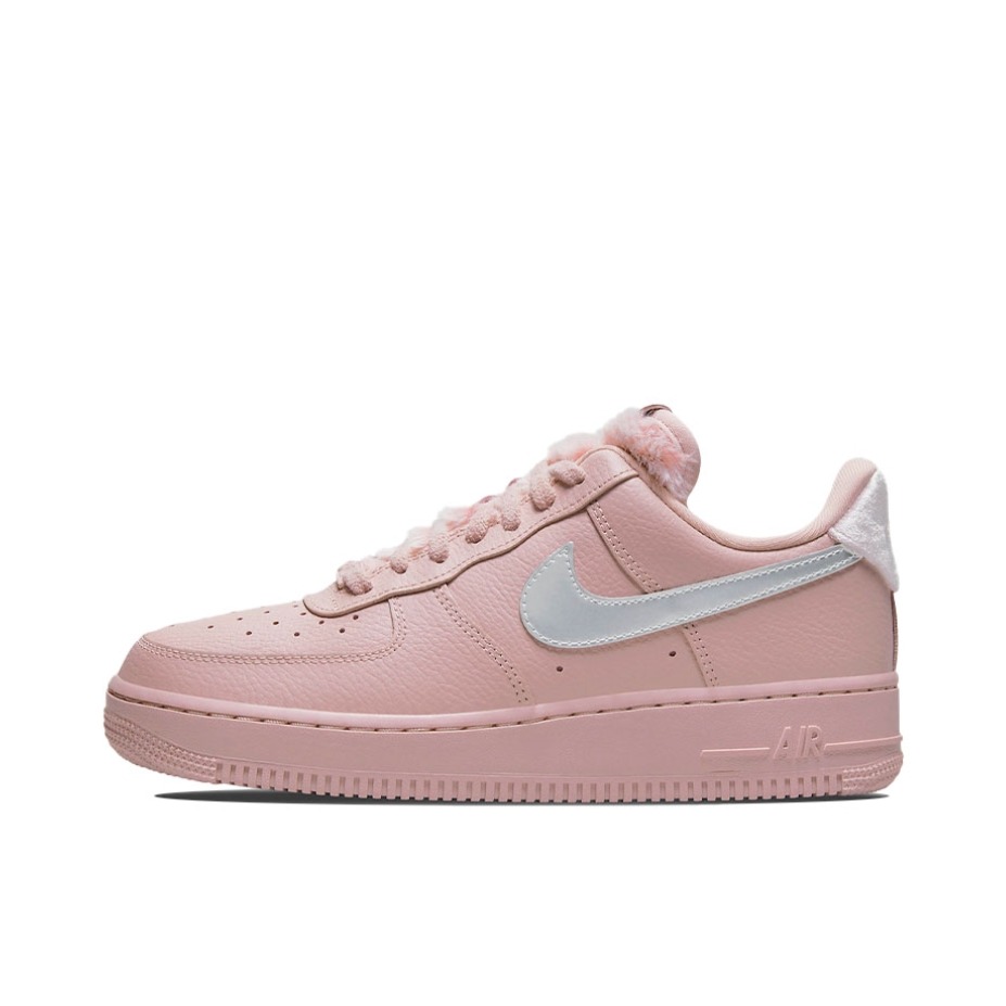 推荐商品：Nike Air Force 1 空军一号 板鞋 轻便舒适百搭耐磨防滑复古 深粉/白色
