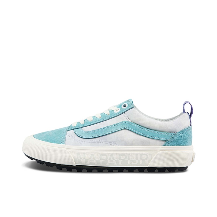 推荐商品：Vans/范斯 Old Skool 滑板鞋 板鞋 轻便防滑复古舒适经典 Napapijri联名/奶蓝色