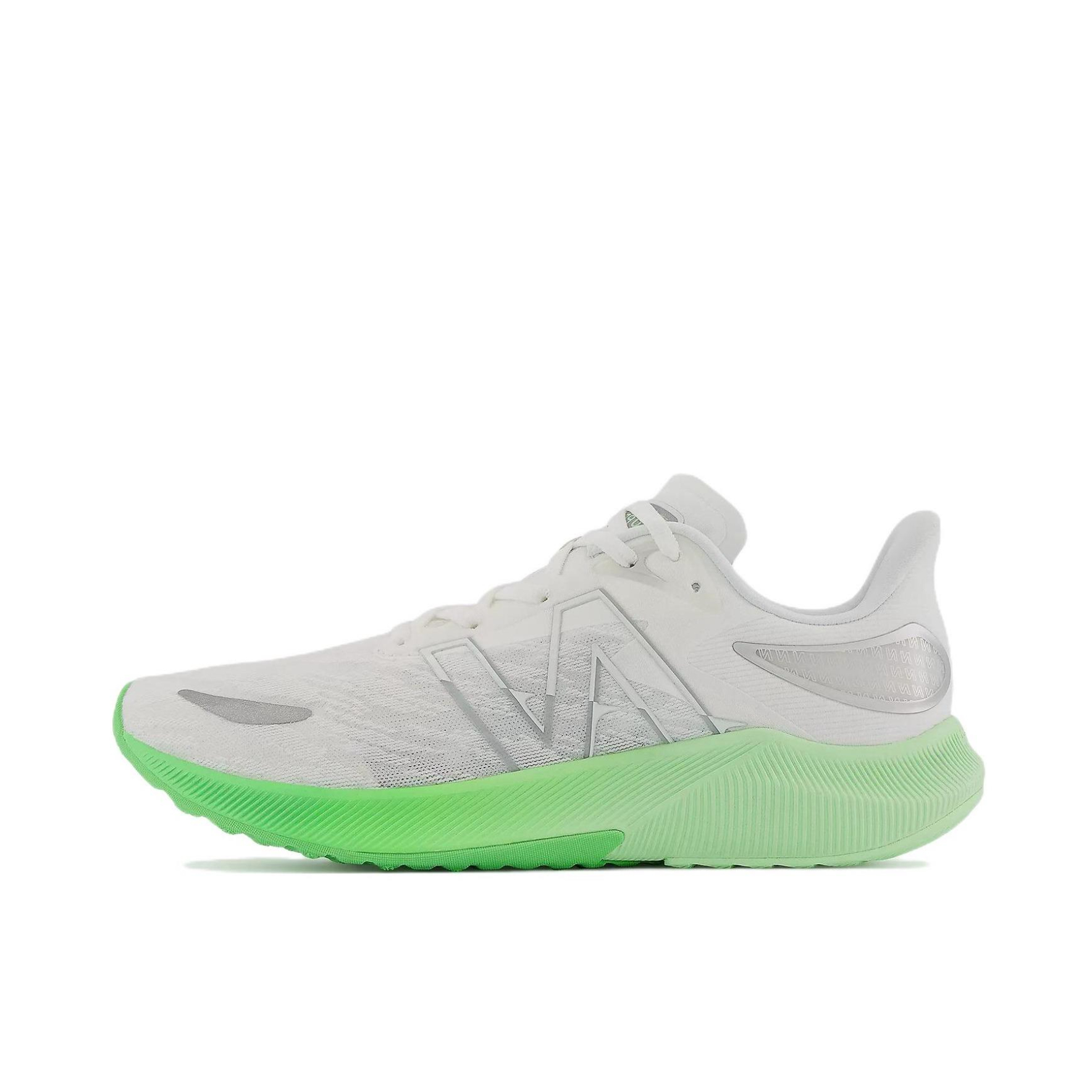 推荐商品：New Balance FuelCell Propel V3 跑鞋 缓震回弹防滑耐磨网布透气织物复古 V3/白色/绿色