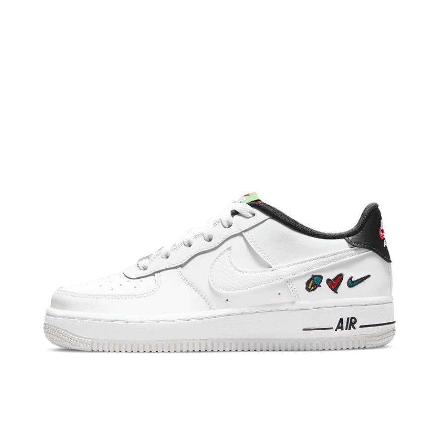 推荐商品：Nike Air Force 1 空军一号 板鞋 轻便舒适百搭耐磨防滑复古 低帮/女款/白色/黑色/绿色