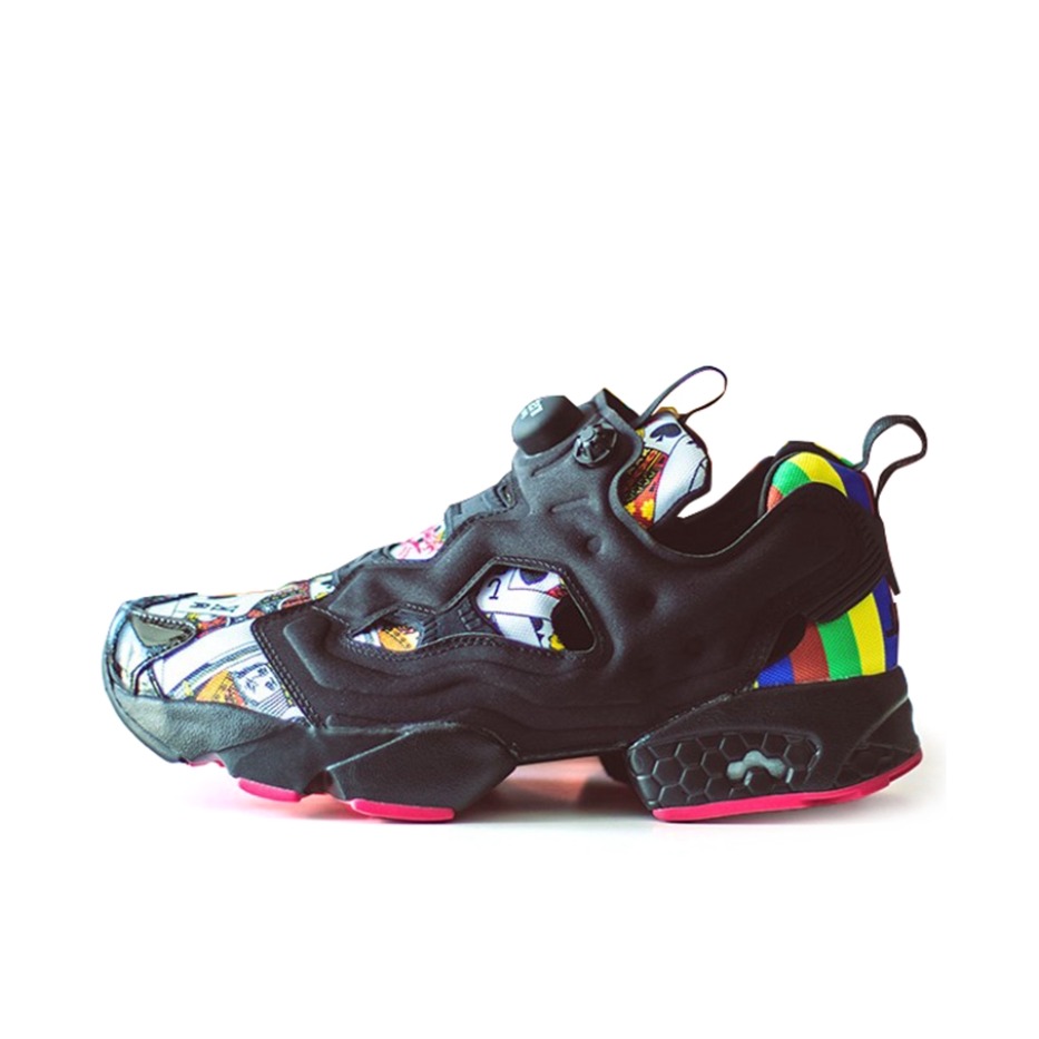 推荐商品：Reebok/锐步 Insta Pump Fury SMG 运动休闲鞋 舒适防滑耐磨减震回弹织物脚蹬合成革网布拼接圆头复古 PHANTACi x Deal三方联名/扑克牌/黑色/白色