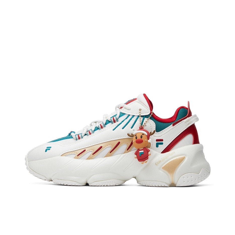 推荐商品：FILA/斐乐 ADE 复古时尚 舒适潮流 简约 防滑耐磨 网面透气 轻便增高 织物网布 马拉松合成革 休闲鞋 F12M011102F 圣诞节/明亮白/深丛绿