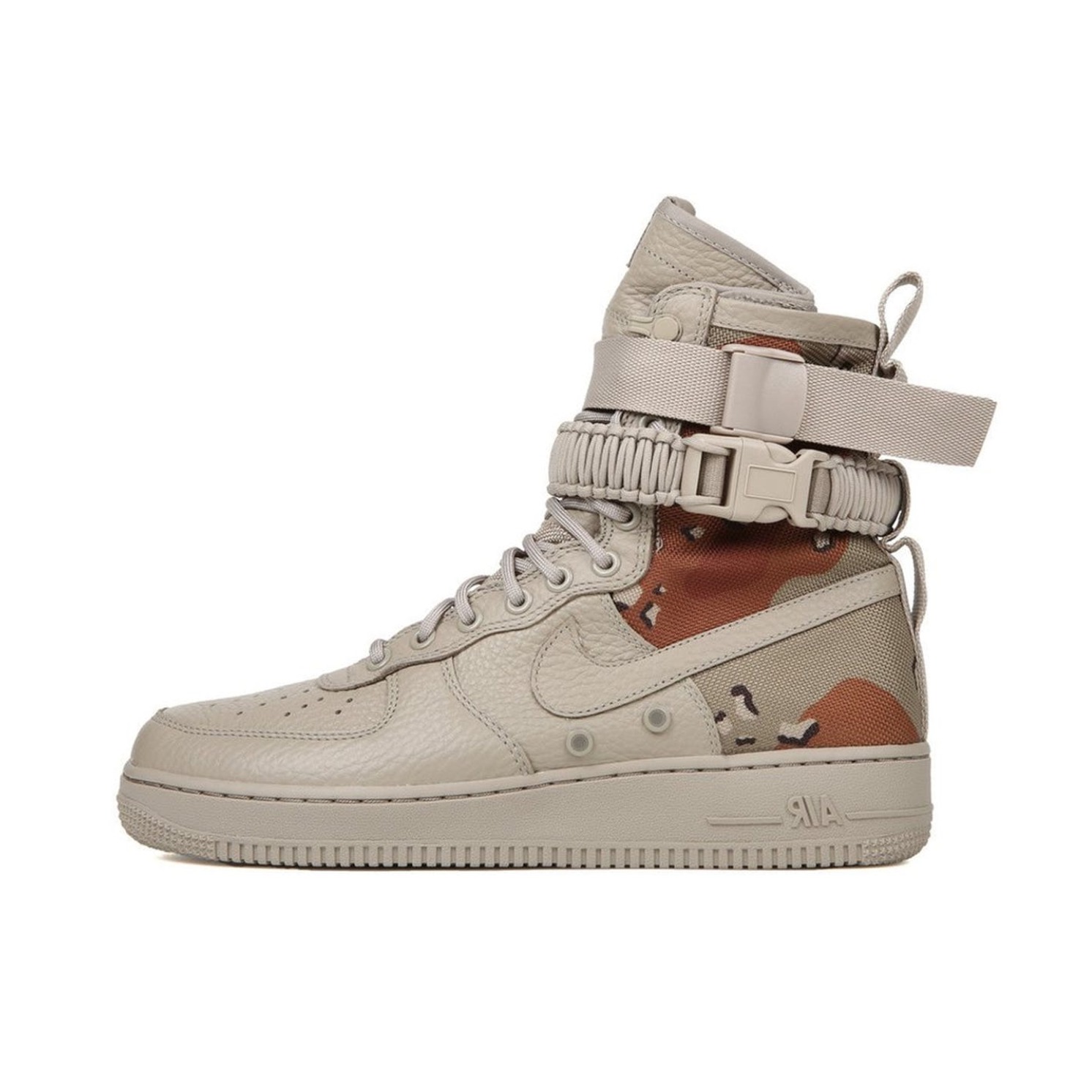 推荐商品：Nike Air Force 1 SF 板鞋 机能缠绕防滑耐磨减震透气复古包裹性 Desert Camo 沙漠迷彩