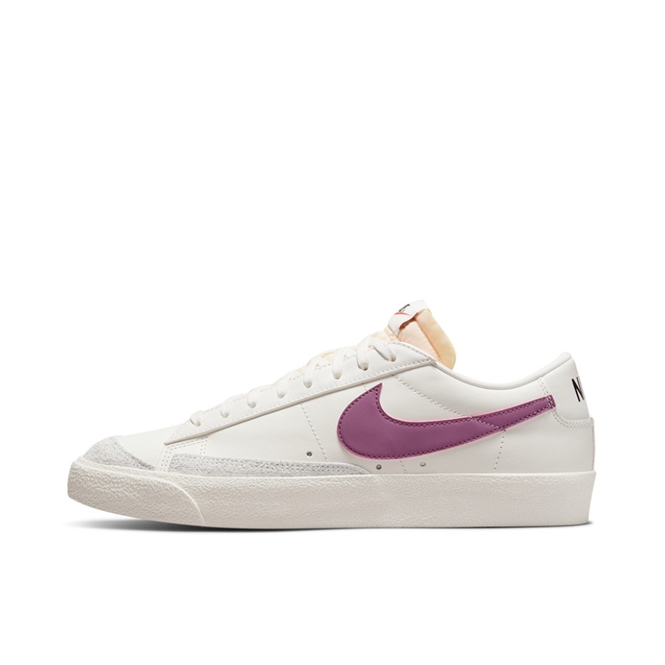 推荐商品：Nike Blazer 板鞋 经典复古防滑舒适百搭 白色/紫色/黄色