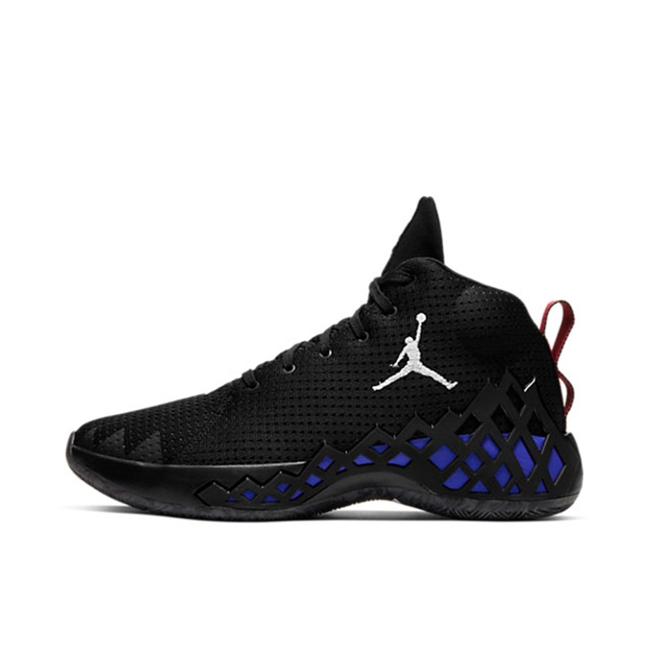 推荐商品：Jordan Jumpman Diamond 篮球鞋 耐磨防滑回弹缓震实战 黑色/蓝红鸳鸯