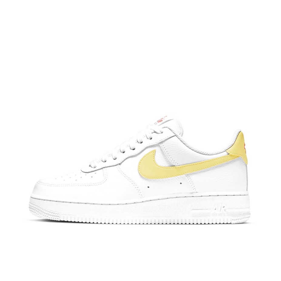 推荐商品：Nike Air Force 1 空军一号 板鞋 轻便舒适百搭耐磨防滑复古 白色/淡黄