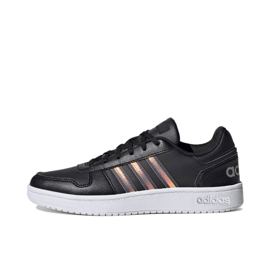 推荐商品：adidas Hoops 2.0 板鞋 简约百搭复古透气轻便舒适防滑耐磨圆头轻运动 女款/黑色/偏光色/灰色