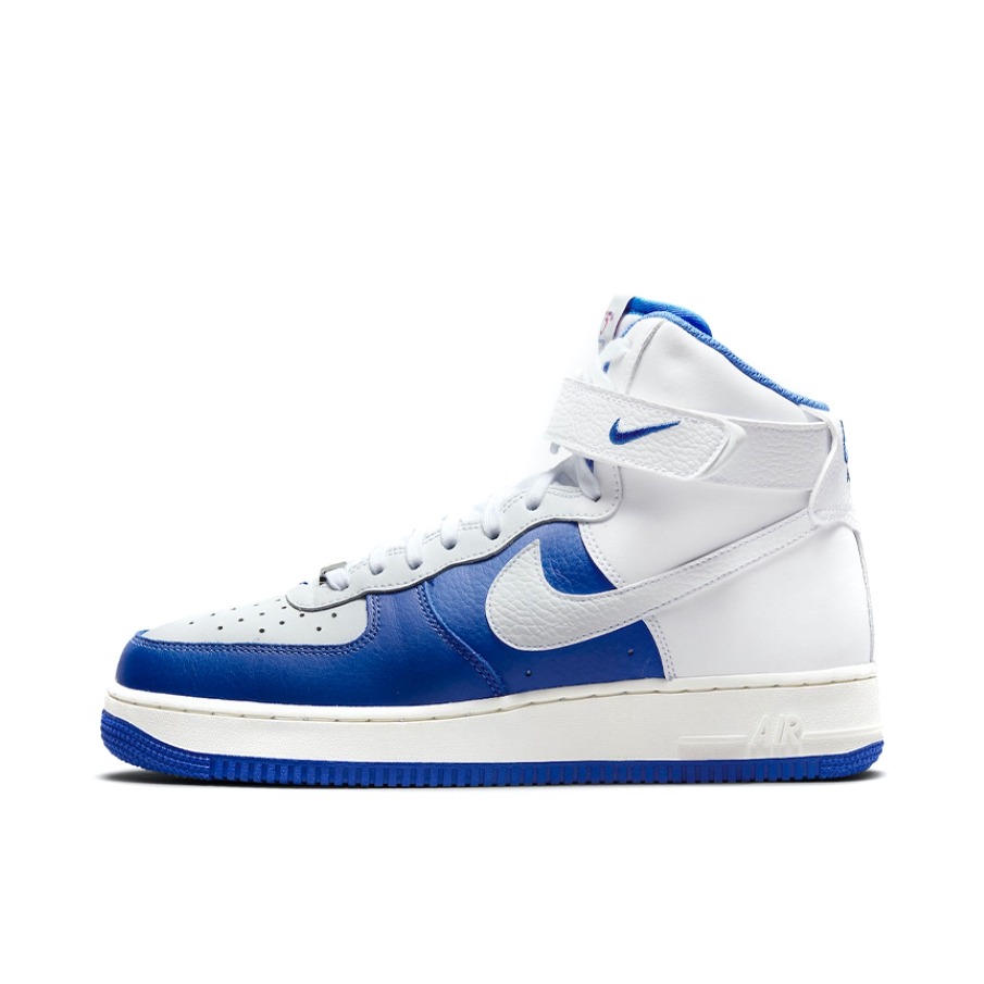 推荐商品：Nike Air Force 1 空军一号 板鞋 轻便舒适百搭耐磨防滑复古 NBA联名/白色/蓝色