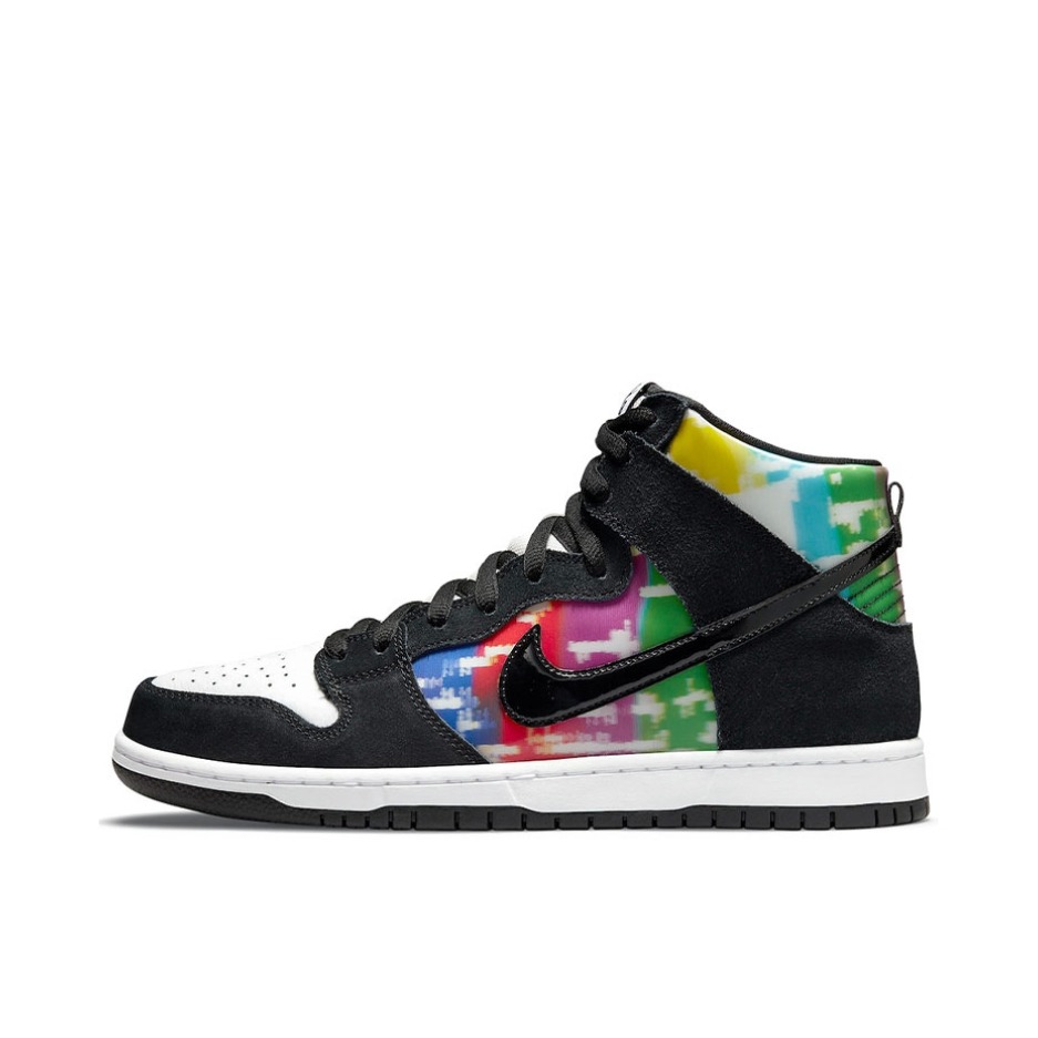 推荐商品：Nike Dunk 板鞋 经典复古百搭 TV Signal 高帮/SB/电视信号/黑色/白色