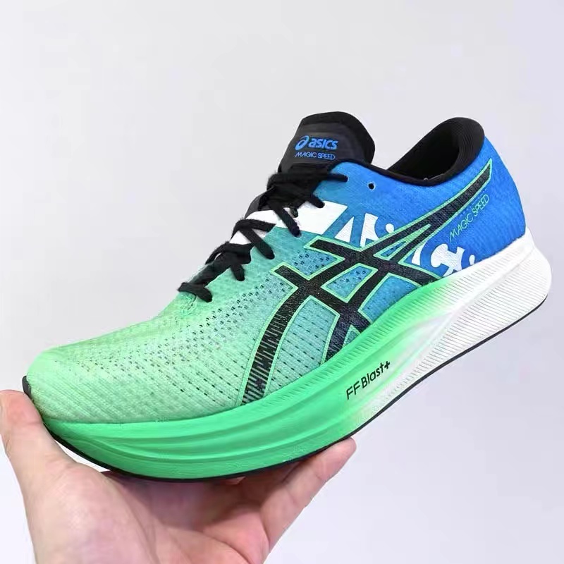 绿蓝色Asics Magic Speed 2