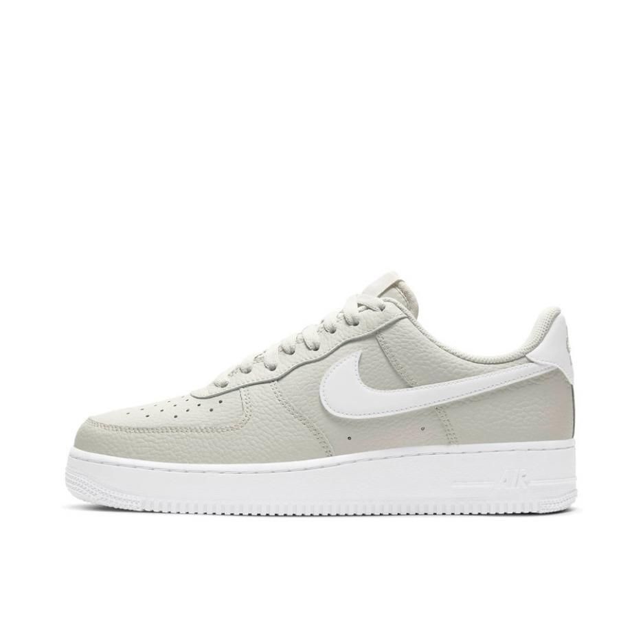 推荐商品：Nike Air Force 1 空军一号 板鞋 轻便舒适百搭耐磨防滑复古 低帮/米灰/白色