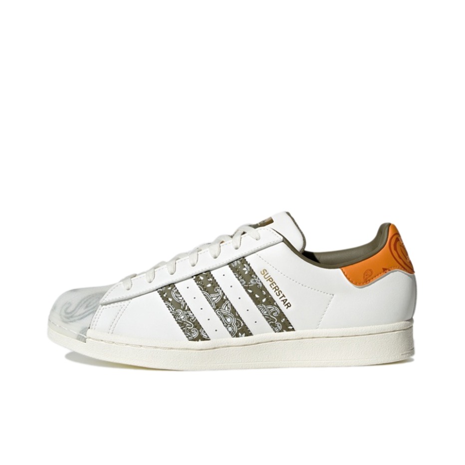 推荐商品：【宋雨琦同款】 adidas Originals Superstar 板鞋 轻便贝壳头薄底舒适百搭耐磨复古 白色/黑色/黄色/白橘色