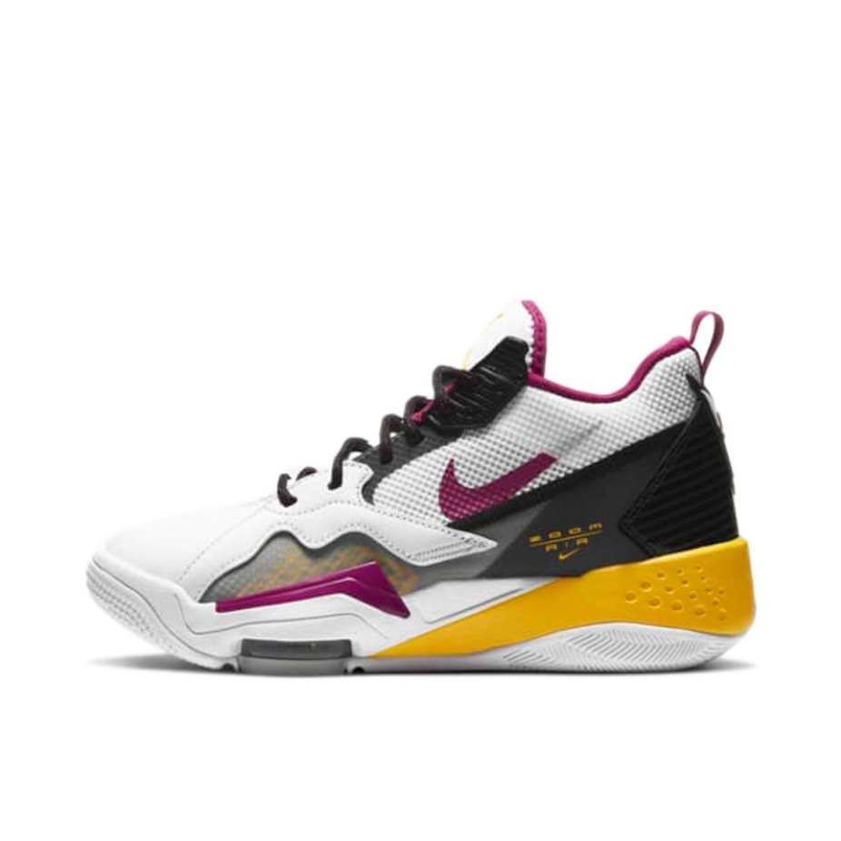 推荐商品：Air Jordan Zoom 92 篮球鞋 复古百搭缓震回弹防滑耐磨舒适轻便实战 白色/黑色/黄色