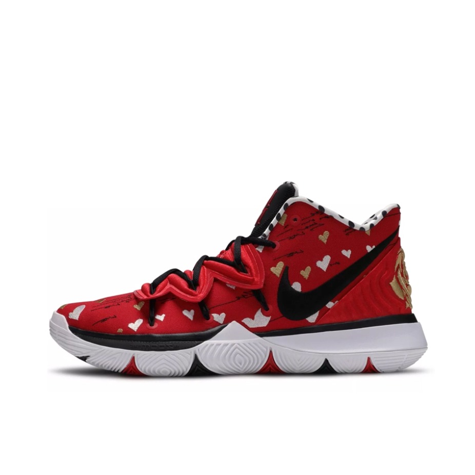 推荐商品：Nike Kyrie 5 欧文5 zoom 实战训练 舒适减震 防滑耐磨 织物 篮球鞋 i Love You Mom Sneaker Room联名/母亲节/红色