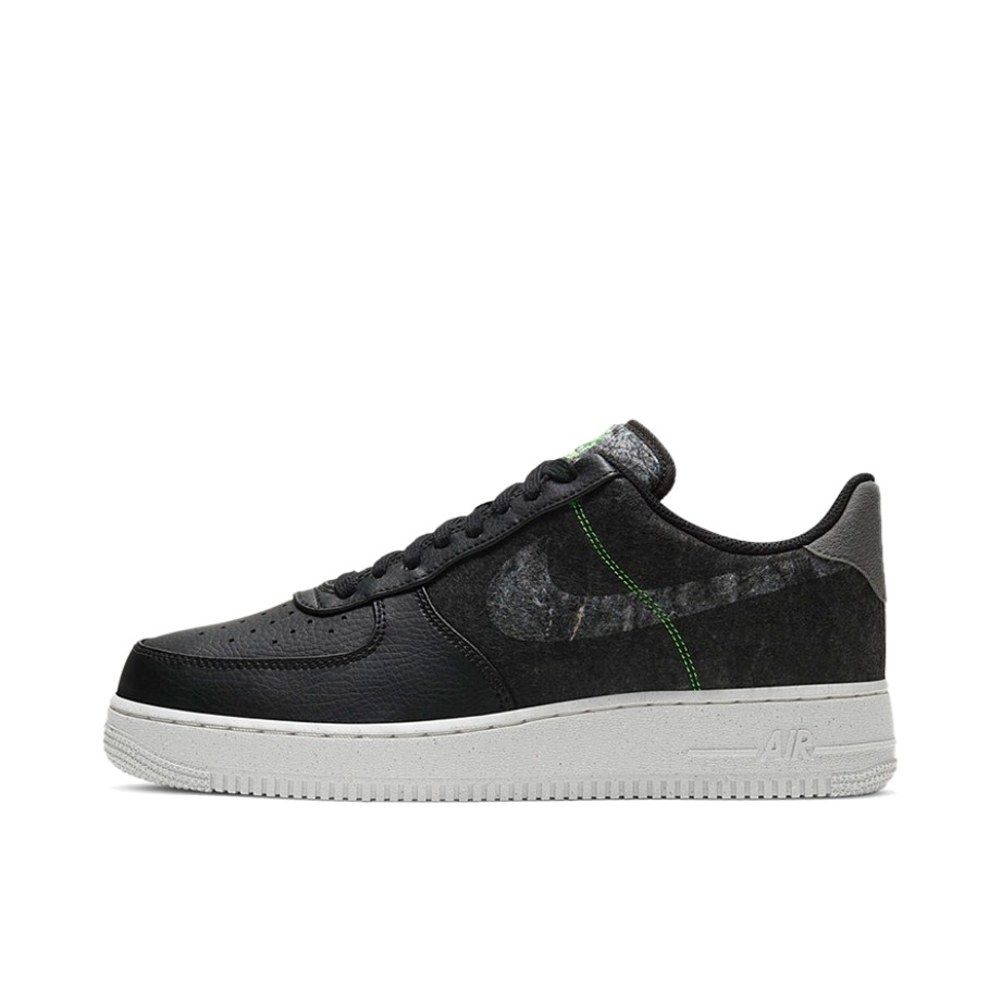 推荐商品：Nike Air Force 1 空军一号 板鞋 轻便舒适百搭耐磨防滑复古 低帮/羊毛/黑灰绿