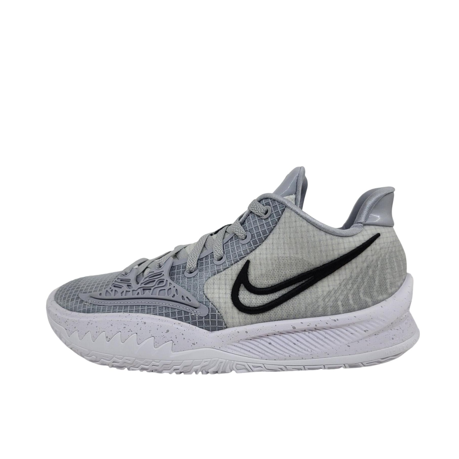 推荐商品：Nike Kyrie Low 4 欧文4代 舒适支撑 包裹性 减震防滑 实战 织物 篮球鞋 银色/黑色/白色