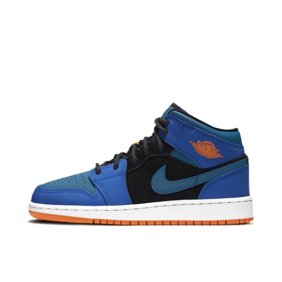 推荐商品：Air Jordan 1 板鞋 运动休闲鞋 复古潮流支撑合成革 Racer Blue 中帮/蓝橙/鞋带反光