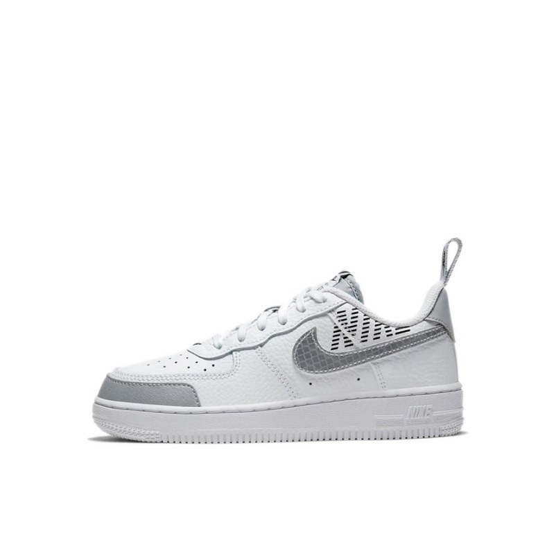 推荐商品：Nike Air Force 1 板鞋儿童 透气舒适防滑耐磨轻便休闲 小童/白色/灰色