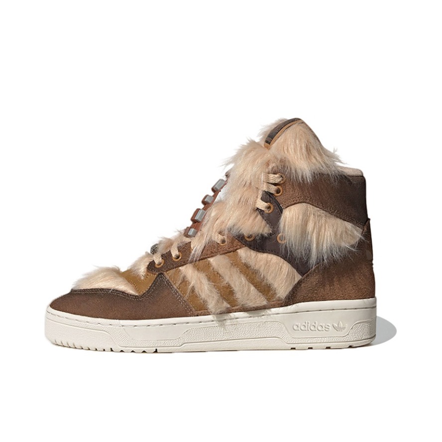 推荐商品：adidas Originals Rivalry 舒适简约 复古 轻便 透气 运动休闲鞋 Chewbacca 星球大战联名/深棕/沙漠色