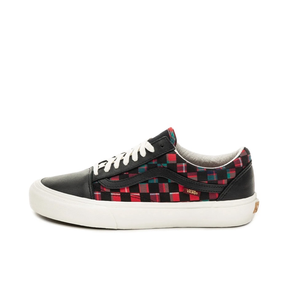 推荐商品：Vans/范斯 Old Skool 滑板鞋 板鞋 轻便防滑复古舒适经典 Baracuta联名/彩色棋盘格/黑色