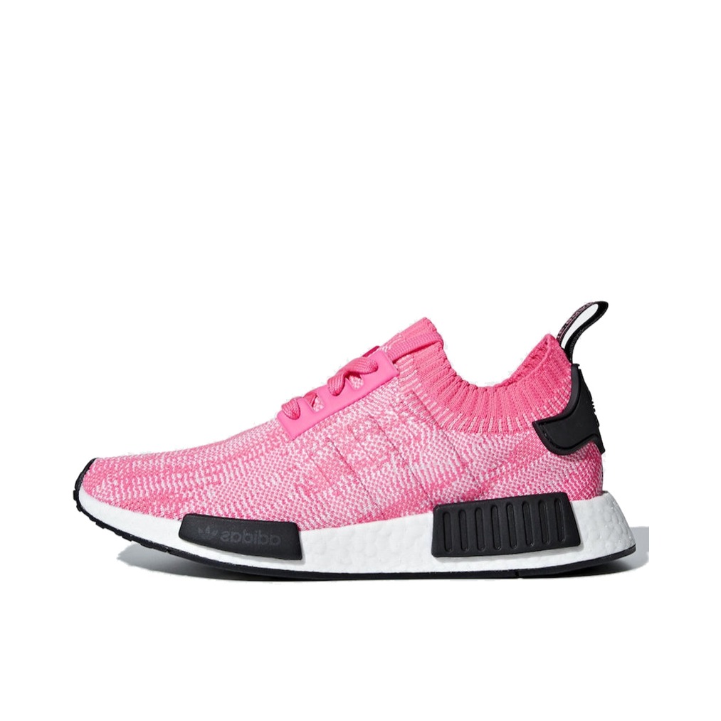 推荐商品：adidas Originals NMD R1 BOOST 织物 轻便透气 缓震 低帮 运动休闲鞋 Solar Pink/Blcak/White 粉/黑