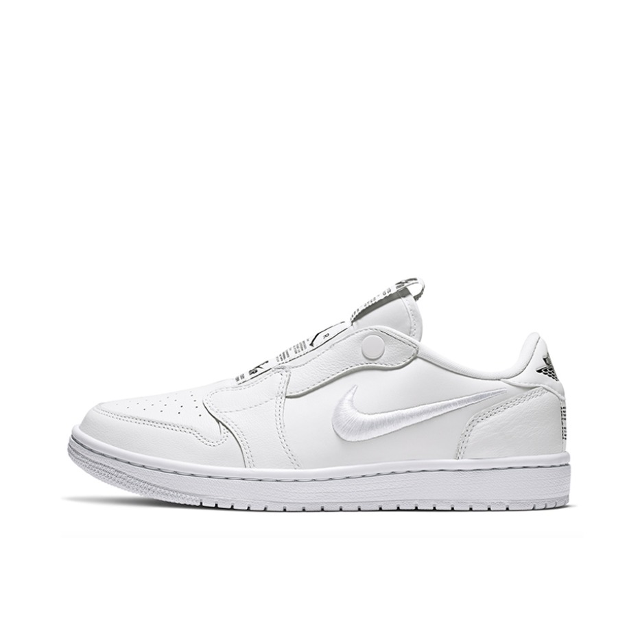 推荐商品：Air Jordan 1 板鞋 运动休闲鞋 复古潮流支撑合成革 White 女款/低帮/纯白一脚蹬
