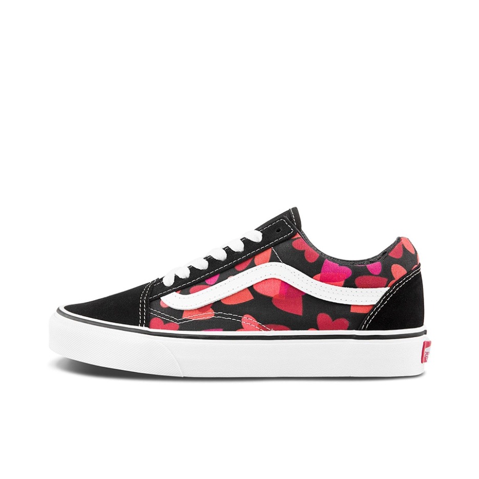 推荐商品：Vans/范斯 Old Skool 滑板鞋 板鞋 轻便防滑复古舒适经典 情人节限定/黑色爱心