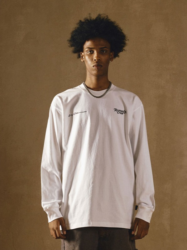 推荐商品：Remedy 美式原创荒野头骨长袖T恤 男女同款 R22130 白