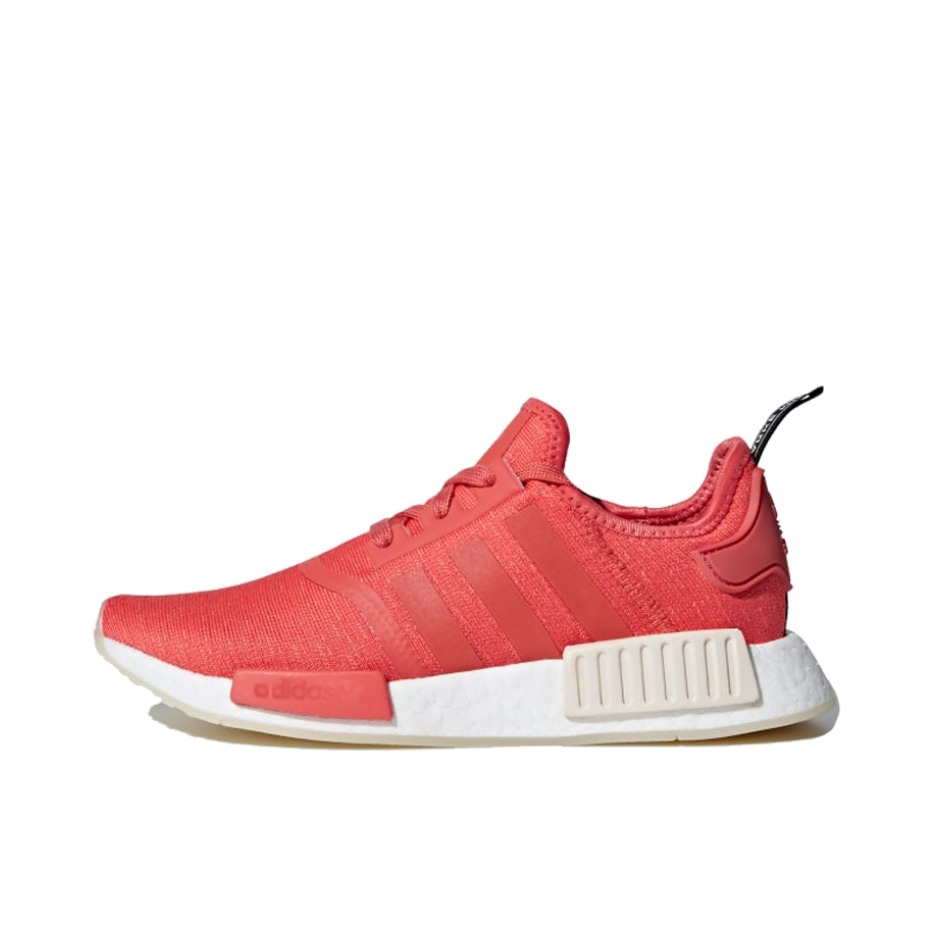 推荐商品：adidas Originals NMD R1 BOOST 织物 轻便透气 缓震 低帮 运动休闲鞋 Trace Scarlet/Cloud White 粉色