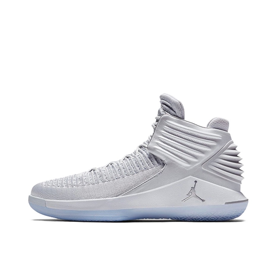 推荐商品：Air Jordan 32 篮球鞋 zoom air缓震支撑飞线实战防滑 Pure Platinum 白银