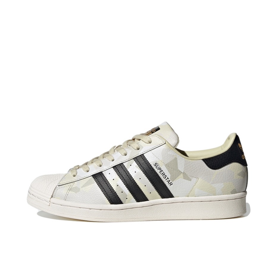 推荐商品：【宋雨琦同款】 adidas Originals Superstar 板鞋 轻便贝壳头薄底舒适百搭耐磨复古 白黑/迷彩暗纹印花/黄黑白
