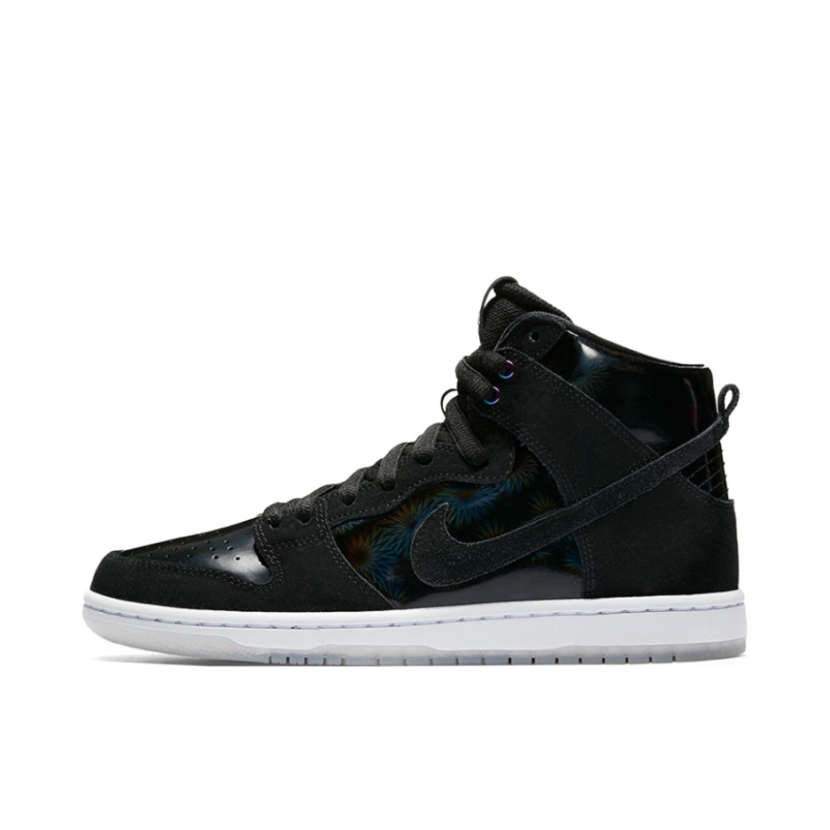 推荐商品：Nike Dunk 板鞋 经典复古百搭 Iridescent Black White SB/高帮/黑漆皮