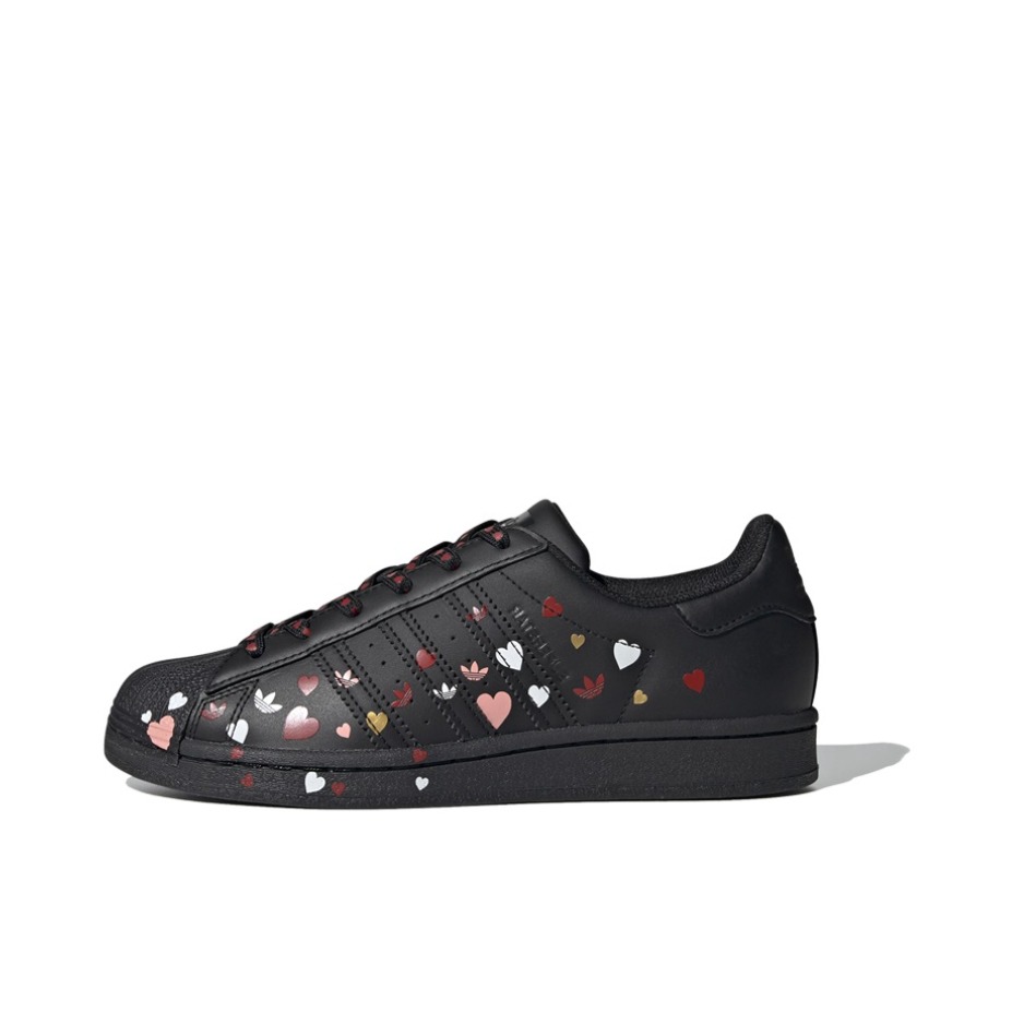 推荐商品：【宋雨琦同款】 adidas Originals Superstar 板鞋 轻便贝壳头薄底舒适百搭耐磨复古 情人节限定/黑色