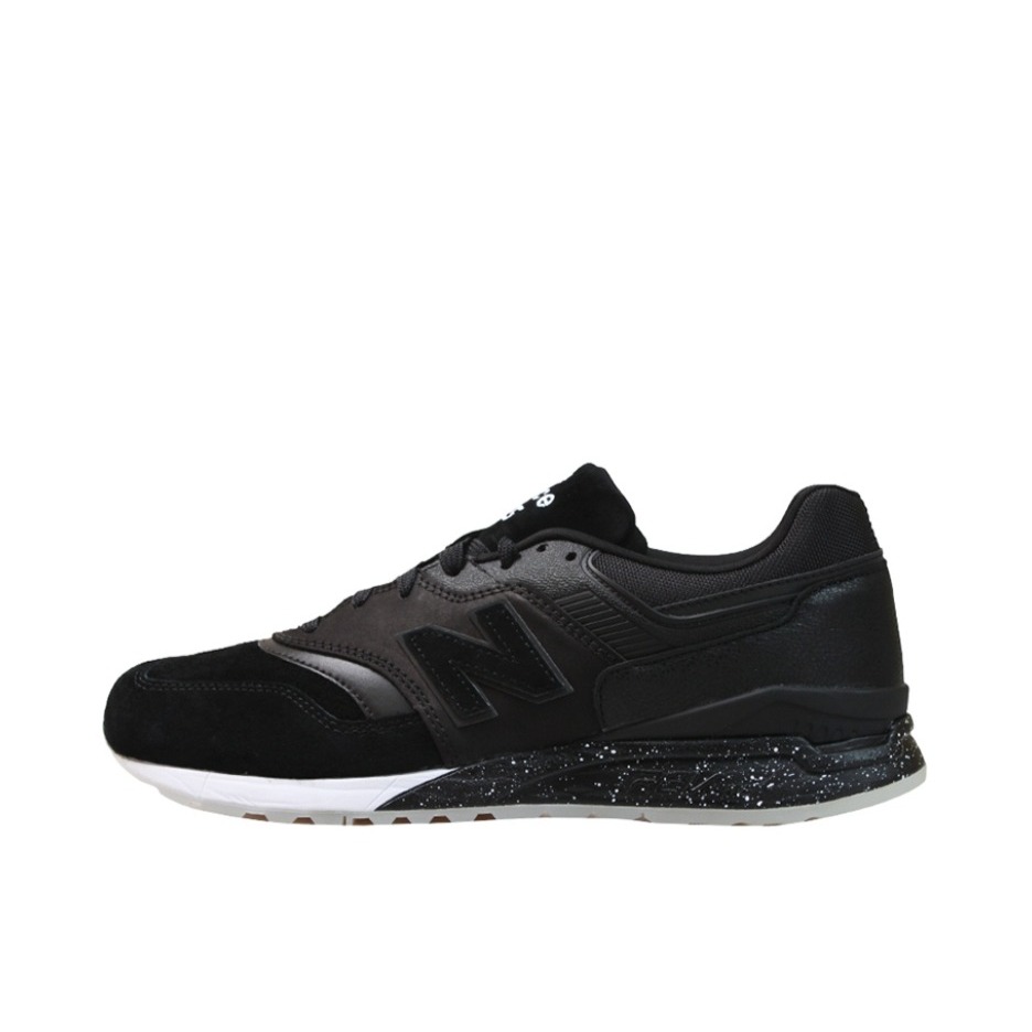 推荐商品：New Balance 997.5 跑鞋 防滑耐磨网布透气减震轻便复古时尚 Black/White 黑白泼墨