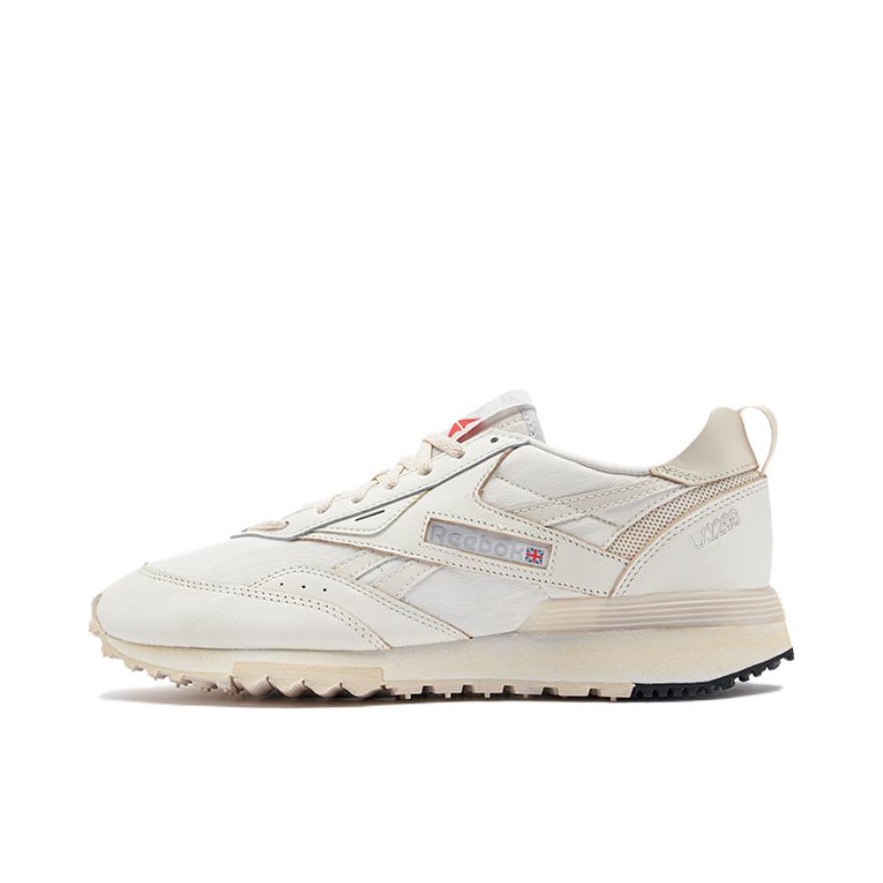 推荐商品：Reebok/锐步 LX 2200 运动休闲鞋 潮流美式复古减震防滑轻盈耐磨舒适透气支撑绒面革韩系轻便慢跑 白色/黑色