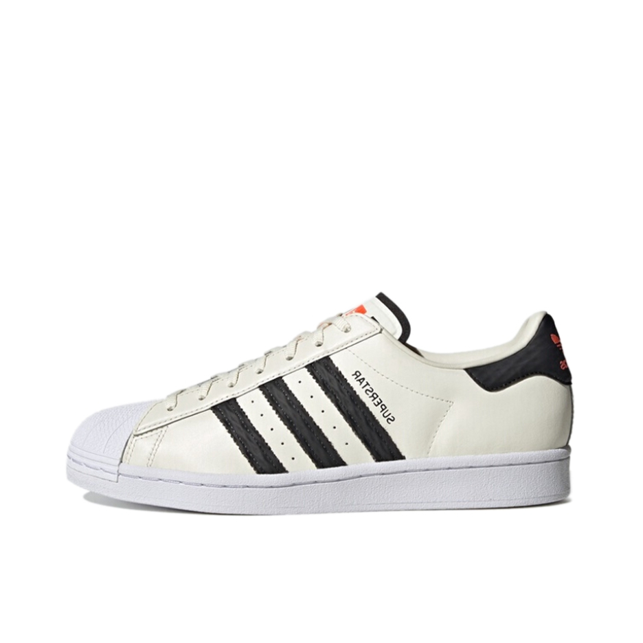 推荐商品：【宋雨琦同款】 adidas Originals Superstar 板鞋 轻便贝壳头薄底舒适百搭耐磨复古 奶白/黑色/白黑橙