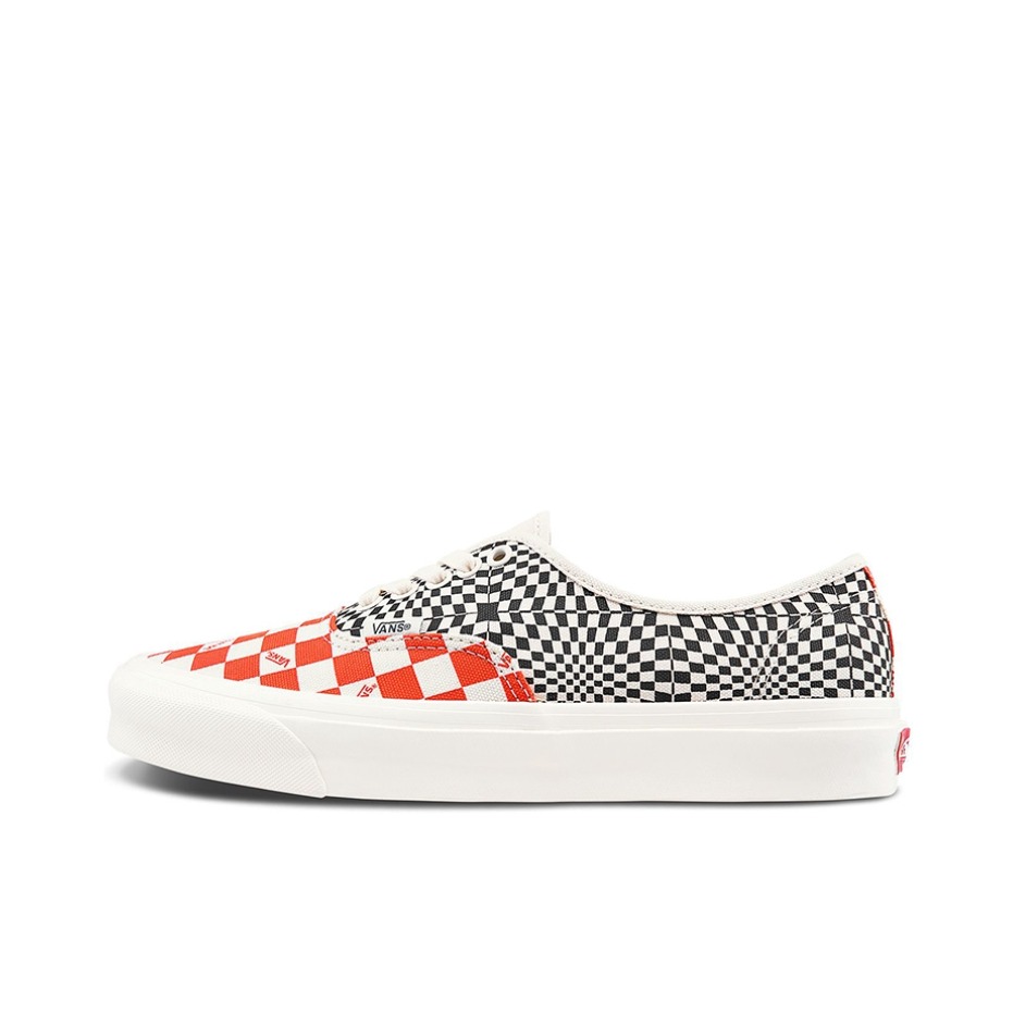 推荐商品：Vans/范斯 Authentic 潮流休闲 轻便舒适 防滑耐磨 百搭运动 复古 板鞋 Vault/白红黑