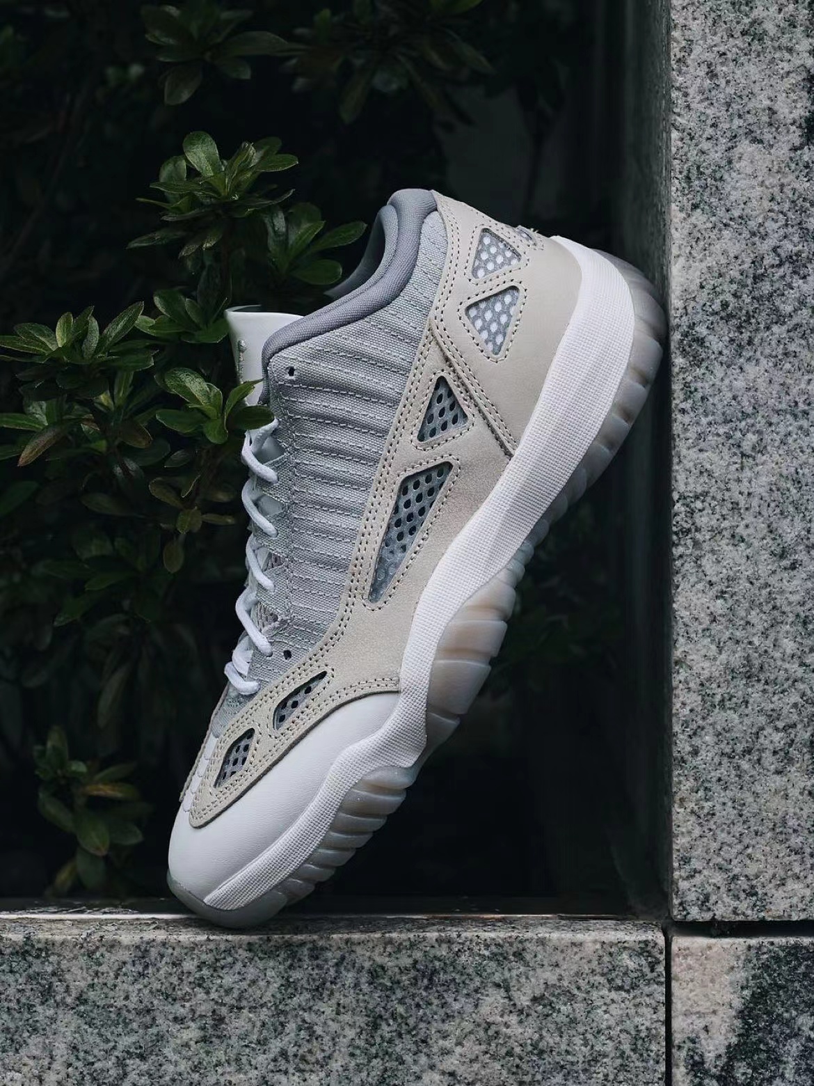 Air Jordan 11
