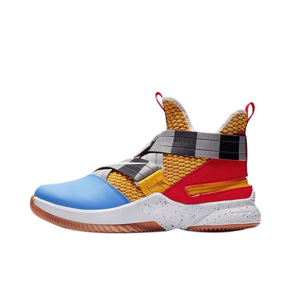 推荐商品：Nike LeBron Soldier 12 士兵12 防滑耐磨 舒适支撑 轻便缓震 圆头 织物 实战 合成革 篮球鞋 FlyEase Arthur 伍迪警长