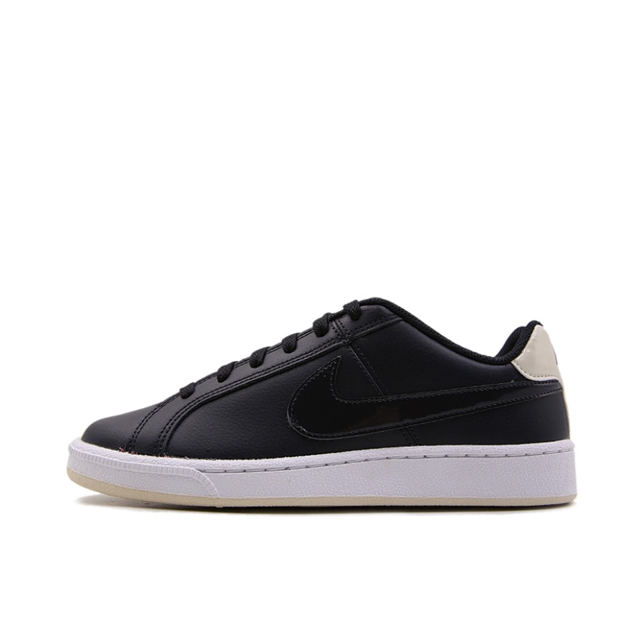 推荐商品：Nike Court Royale 板鞋 轻便防滑耐磨复古透气运动休闲低帮 White/Black 黑白银尾