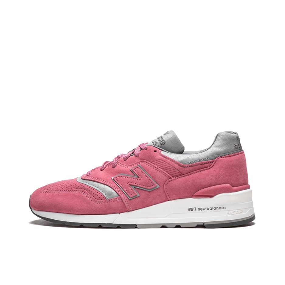 推荐商品：New Balance 997 时尚复古 防滑耐磨 透气舒适 运动休闲鞋 灰粉