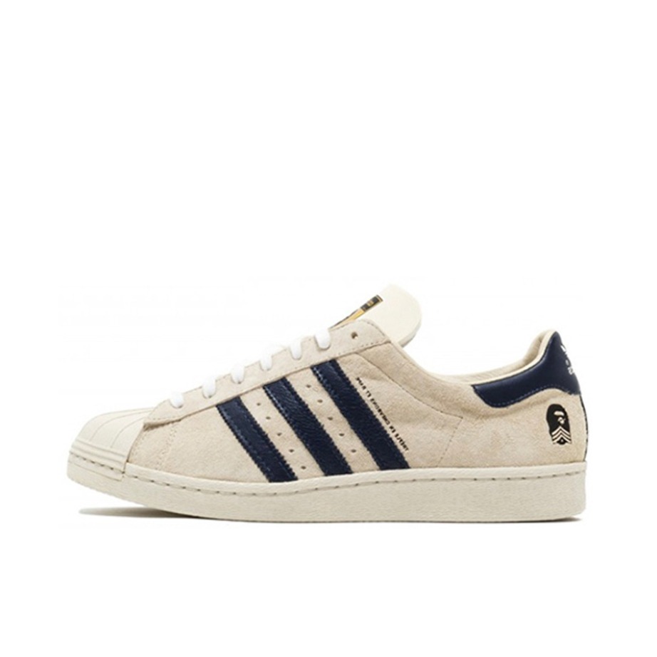 推荐商品：adidas Superstar 80s 板鞋 贝壳头复古防滑耐磨防水减震运动 Black/White Bape联名/黑白