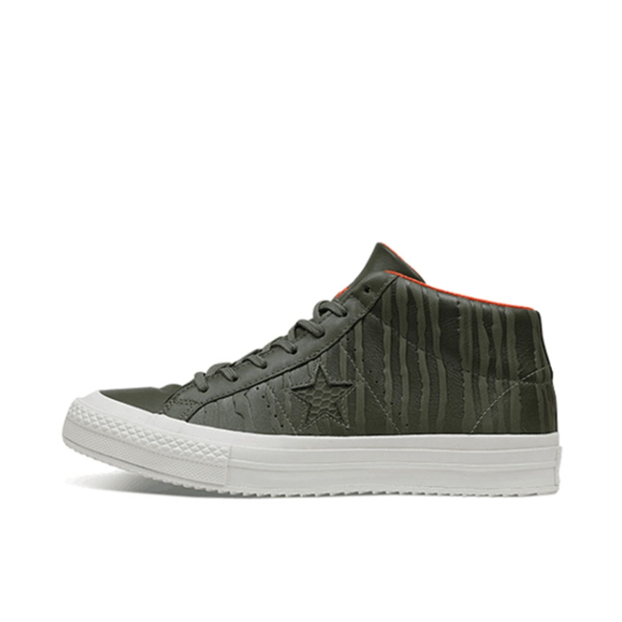 推荐商品：Converse/匡威 One Star Pro 翻毛皮 潮流复古 舒适 耐磨 防滑 板鞋 Mid Medium Olive/Black 绿色Mid