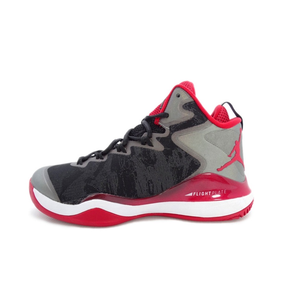 推荐商品：Jordan Super.Fly 3 格里芬 篮球鞋 实战耐磨防滑中帮 Slam Dunk 黑银红